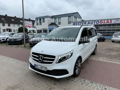 Gebraucht Mercedes V220 Edition 163 PS (119 kW) 2021 Weiß Van / Kleinbus