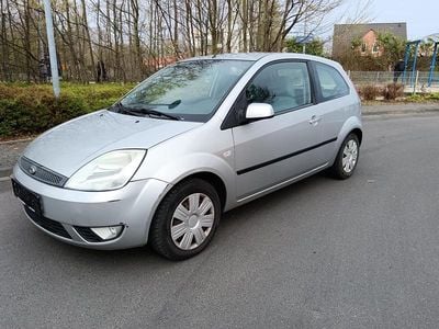Gebraucht Ford Fiesta 60 PS (44 kW) 2005 Silber Kleinwagen