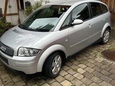 Usado Audi A2 90 HP (66 kW) 2004 Prateado Citadino