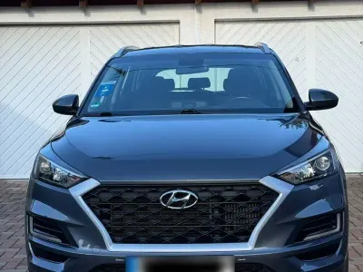 Gebraucht Hyundai Tucson Pure 177 PS (130 kW) 2019 Grau SUV