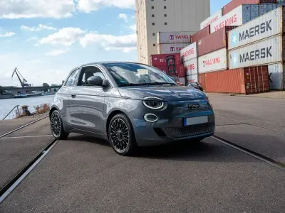 Gebraucht Fiat 500e La Prima 86 kW (118 PS) 2022 Grau Limousine