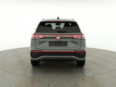 Neu VW Tayron R-line 204 PS (150 kW) 2026 Cipressino grün metallic SUV