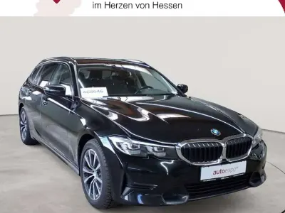 Gebraucht BMW 318 Sport Line 150 PS (110 kW) 2022 Schwarz uni Kombi