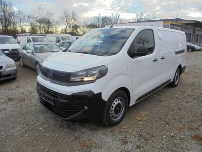 Weiß Gebraucht 2025 Opel Vivaro Van / Kleinbus | 27.350 € (Fairer Preis)