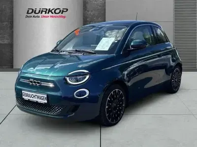 Gebraucht Fiat 500e La Prima 86 kW (118 PS) 2021 Grün Kleinwagen