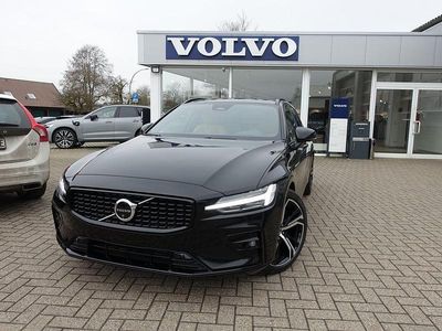 Gebraucht Volvo V60 Ultra 197 PS (144 kW) 2025 Schwarz Kombi