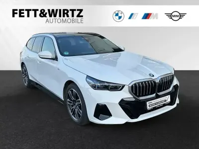 Second-hand BMW 550e M Sport 489 CP (359 kW) 2025 Alb Break