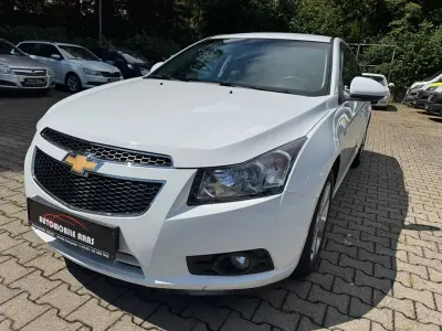 Gebraucht Chevrolet Cruze LTZ 163 PS (119 kW) 2012 Weiß Limousine
