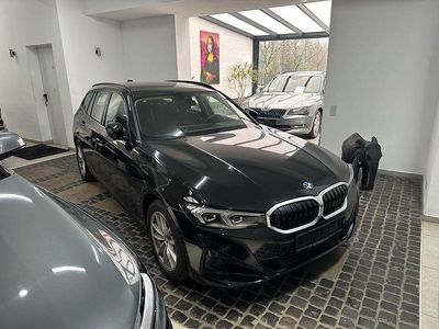 Usata BMW 320 Sport Line 190 CV (139 kW) 2023 Nero Station wagon