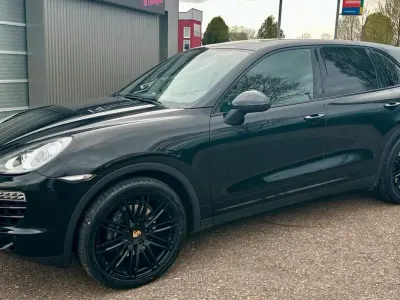 Gebraucht Porsche Cayenne 245 PS (180 kW) 2013 Schwarz SUV