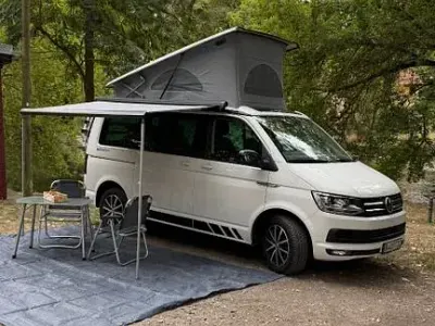 Gebraucht VW California California 150 PS (110 kW) 2020 Weiß Van