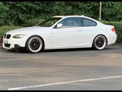Gebraucht BMW 335 Performance 306 PS (225 kW) 2007 Weiß Coupé