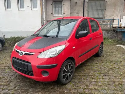 Gebraucht Hyundai i10 67 PS (49 kW) 2009 Rot Kleinwagen