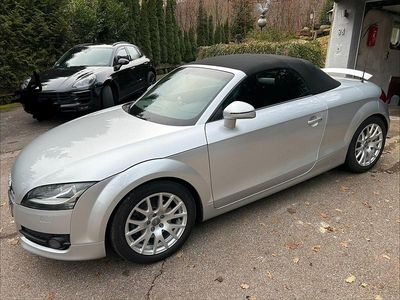 Grau Gebraucht 2008 Audi TT Roadster Cabrio | 11.600 € (Fairer Preis)