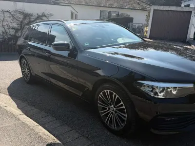 Gebraucht BMW 520 Sport Line 190 PS (139 kW) 2019 Schwarz Kombi