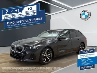 Gebraucht BMW 520 M Sport 197 PS (144 kW) 2025 Saphirschwarz Kombi