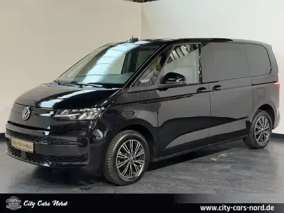 Gebraucht VW Multivan 150 PS (110 kW) 2023 Deep black perleffekt Van / Kleinbus