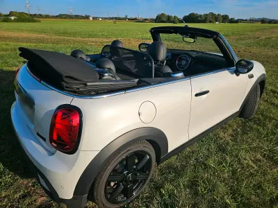 Gebraucht Mini Cooper Cabriolet 130 PS (95 kW) 2023 Weiß Cabrio