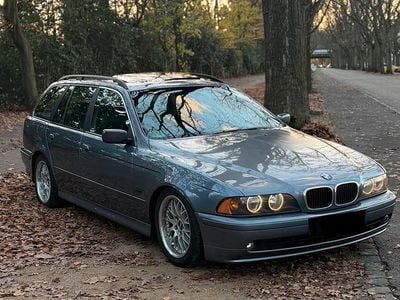 BMW 525