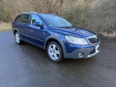 Gebraucht Skoda Octavia Scout Scout 4x4 140 PS (102 kW) 2011 Blau Kombi