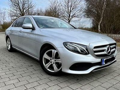 Gebraucht Mercedes E220 Avantgarde 194 PS (142 kW) 2016 Grau Limousine