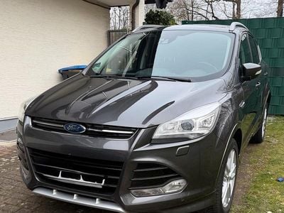 Gebraucht Ford Kuga 180 PS (132 kW) 2015 Grau SUV