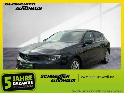 Gebraucht Opel Astra Elegance 131 PS (96 kW) 2023 Lackierung schwarz perla nera/ Kleinwagen