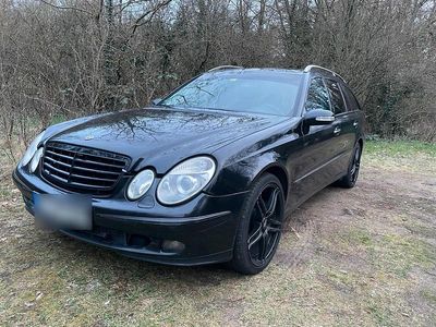 Second-hand Mercedes E280 Avantgarde 190 CP (139 kW) 2006 Negru Break