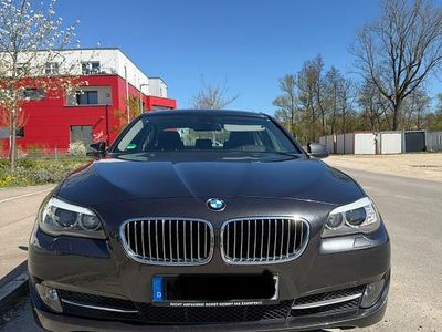 Gebraucht BMW 528 258 PS (189 kW) 2011 Grau Limousine