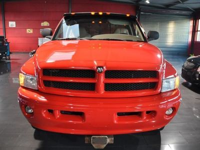 Gebraucht Dodge Magnum 300 PS (220 kW) 2001 Rot SUV