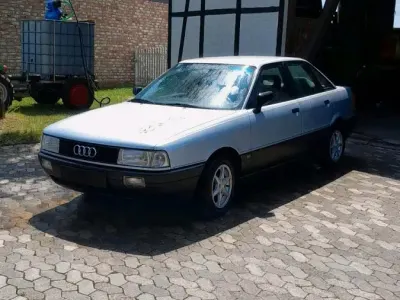 Używany Audi 80 1986 Srebrny Sedan/Limuzyna