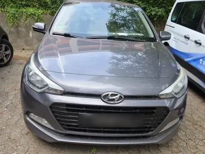 Gebraucht Hyundai i20 2016 Grau Kleinwagen