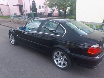 gebraucht BMW 328 i mit Schaltgetriebe