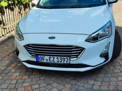Gebraucht Ford Focus Trend 95 PS (69 kW) 2019 Weiß Limousine