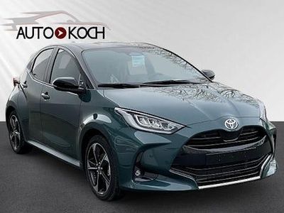 Neu Toyota Yaris Hybrid Plus 131 PS (96 kW) 2026 Schwarz Limousine