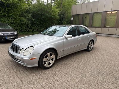 Usata Mercedes E50 AMG AMG 306 CV (225 kW) 2003 Argento Berlina