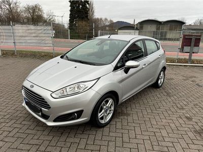 gebraucht Ford Fiesta Titanium 1.0 EcoBoost 125 PS (neue Allwetterreifen)