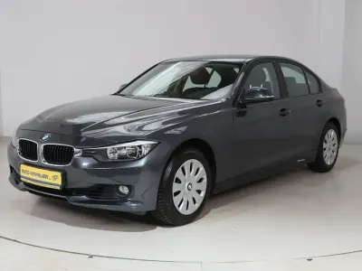 Gebraucht BMW 320 184 PS (135 kW) 2012 Silber/grau Limousine