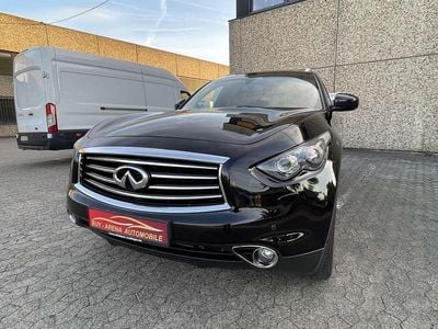 Infiniti QX70