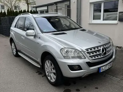 Używany Mercedes ML350 224 KM (164 kW) 2009 Srebrny SUV