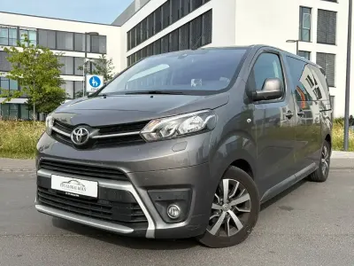 Gebraucht Toyota Proace Verso Comfort 150 PS (110 kW) 2016 Grau Kombi