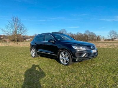 Gebraucht VW Touareg R-line 262 PS (192 kW) 2016 Schwarz SUV