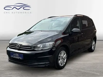 Gebraucht VW Touran Comfortline 150 PS (110 kW) 2023 Schwarz Van / Kleinbus