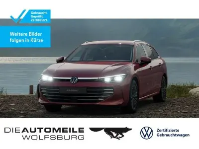 Gebraucht VW Passat Elegance 150 PS (110 kW) 2025 Chilirot metallic Kombi