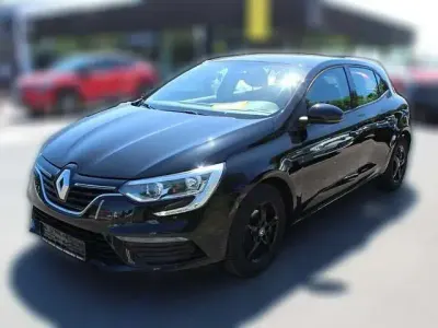 Używany Renault Mégane Life 101 KM (74 kW) 2016 Czarny