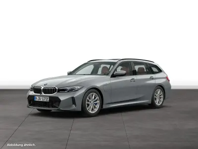 Gebraucht BMW 330e Comfort Edition 292 PS (214 kW) 2025 Kombi