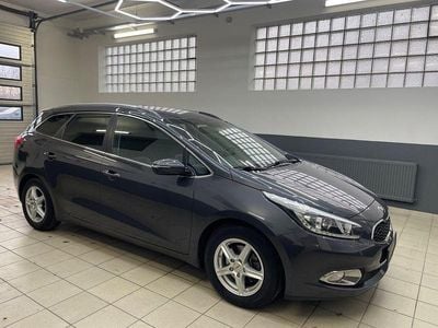 Gebraucht Kia Ceed 135 PS (99 kW) 2014 Grau Kleinwagen