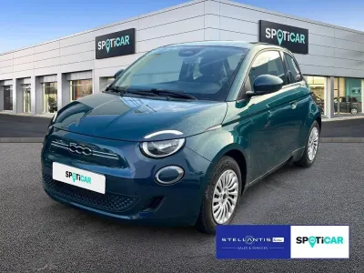 Gebraucht Fiat 500e 86 kW (118 PS) 2023 Grün Limousine
