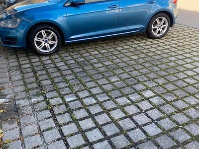 Blau Gebraucht 2013 VW Golf VII Kleinwagen | 7.400 € (Etwas zu teuer)