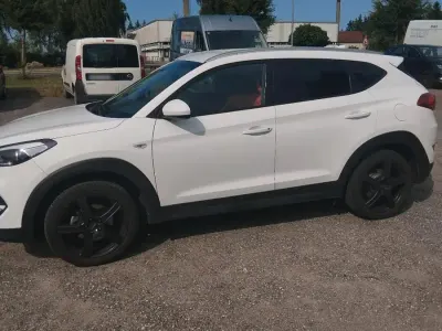 Gebraucht Hyundai Tucson 134 PS (98 kW) 2017 Weiß SUV